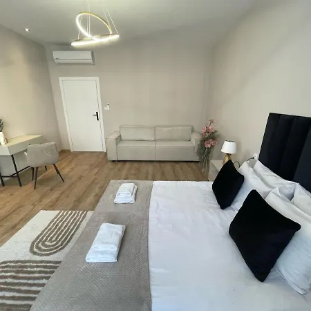 3bedrooms By Leo Old Town