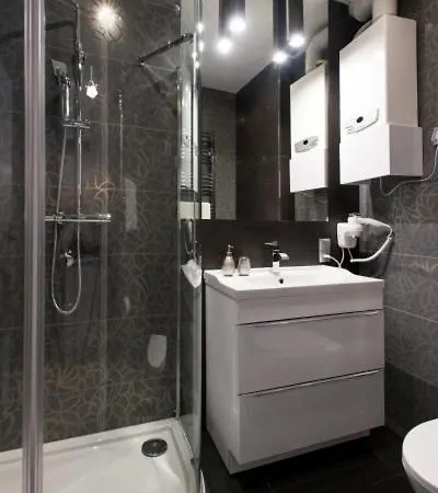 Apartman Leo *